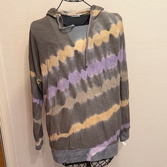 FP Movement by Free People Tops - 👍👍👍BOGOHO👍👍👍Free People Tie-Dye Hooded Pullover in Gray, Lavender & Cream-MEDIUM